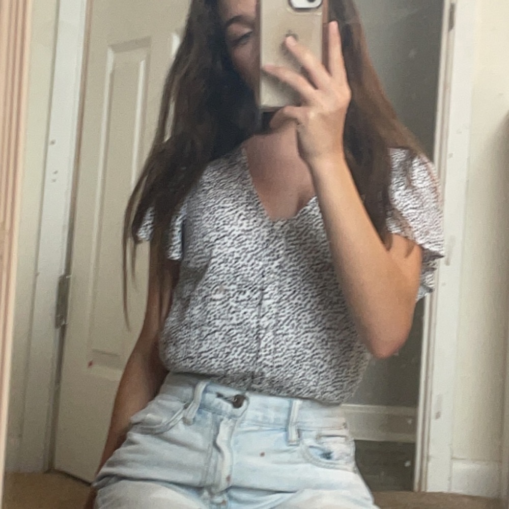 Meet your Posher, Chloe